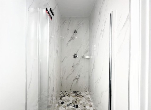 637 W Floral Drive, Monterey Park CA: https://media.crmls.org/medias/3b24f62b-4743-4401-9b4a-2b3e02773f3f.jpg