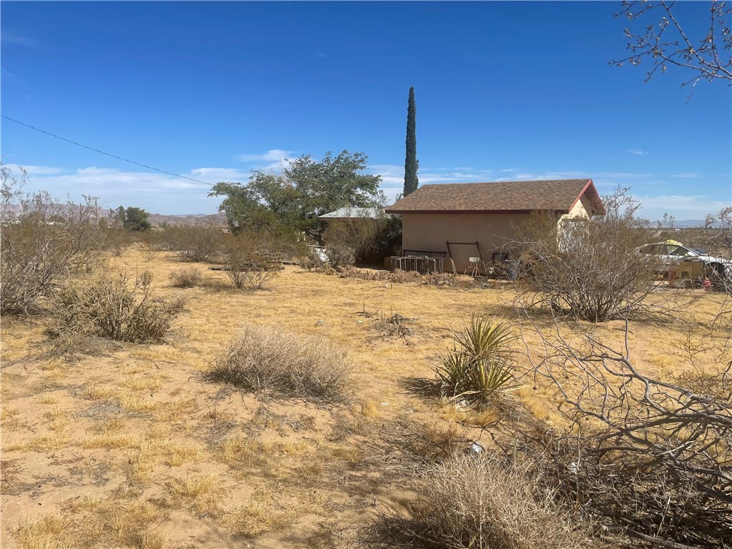 Detail Gallery Image 2 of 8 For 1567 Dakota Ln, Landers,  CA 92285 - 1 Beds | 1 Baths