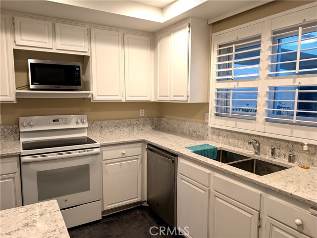 Detail Gallery Image 12 of 52 For 4006 Calle Sonora Oeste 3f,  Laguna Woods,  CA 92637 - 3 Beds | 2 Baths