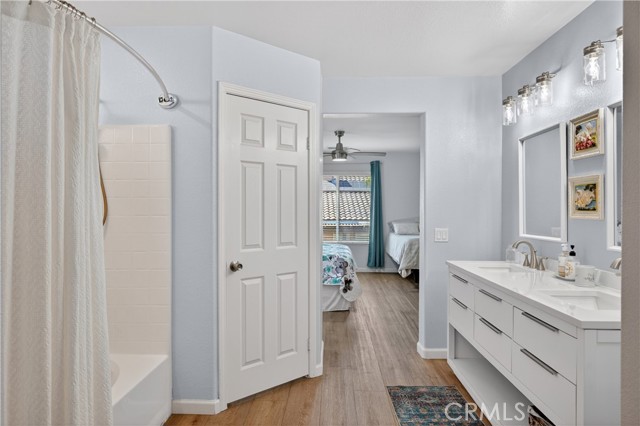 183 La Amistad, Hemet CA: https://media.crmls.org/medias/3b27e410-70af-4f68-855a-43b5a37beaa0.jpg