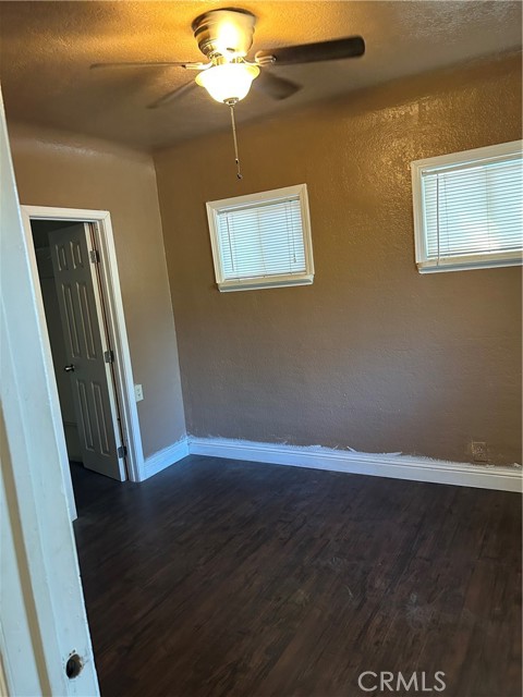 Detail Gallery Image 3 of 18 For 1505 Victoria Dr, Modesto,  CA 95351 - 2 Beds | 1 Baths
