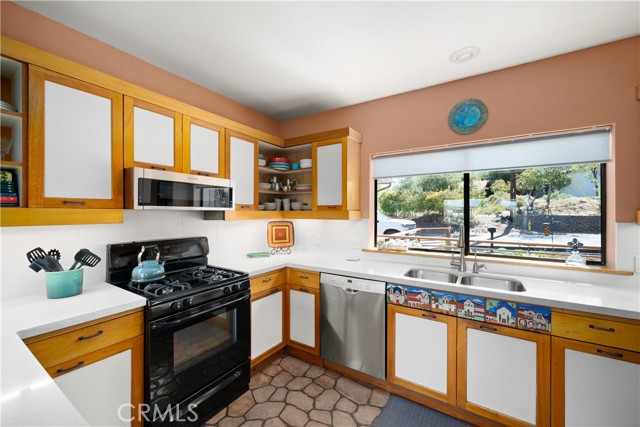 9055 Junipero Avenue, Atascadero CA: https://media.crmls.org/medias/3b2885c8-2392-4c3c-845d-b8abfdbc7ed2.jpg