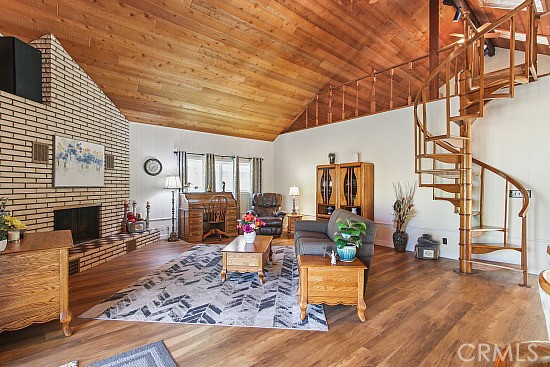 Detail Gallery Image 5 of 8 For 3110 N Greenbrier Rd, Long Beach,  CA 90808 - 3 Beds | 2 Baths