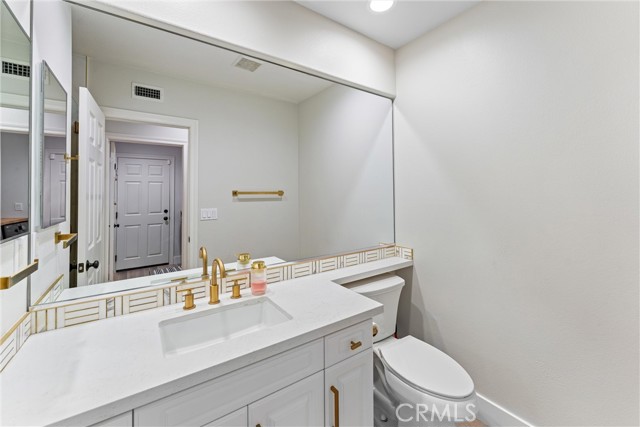 2580 Pearblossom Street, Fullerton CA: https://media.crmls.org/medias/3b29c38b-2559-4d94-b986-d5198e572b84.jpg