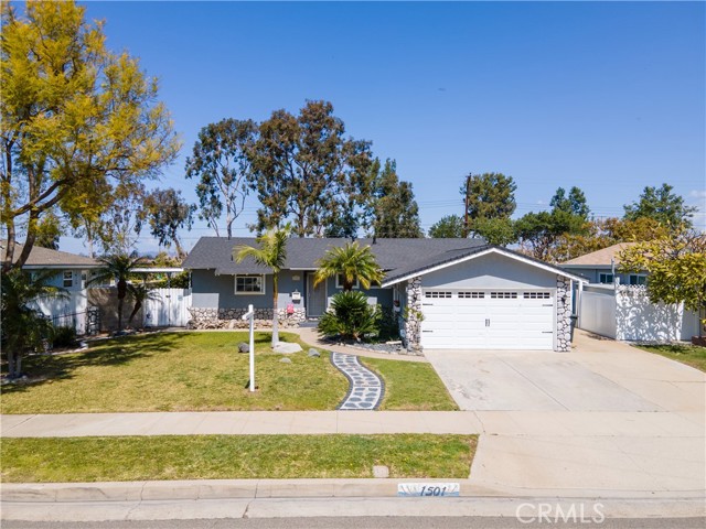 1501 E Riverview Ave, Orange, CA 92865