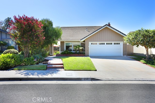 238 Hilltop Lane, Brea CA: https://media.crmls.org/medias/3b2a6ccb-0d32-4fe7-9fdd-f9e89690bd6a.jpg