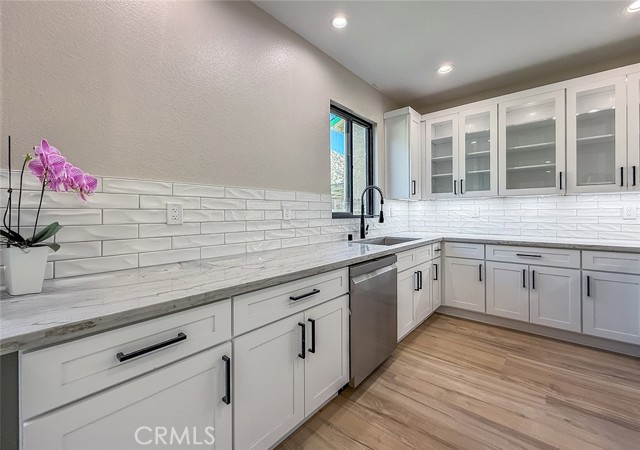 Detail Gallery Image 15 of 46 For 28722 Lincoln Ave, Castaic,  CA 91384 - 3 Beds | 3 Baths