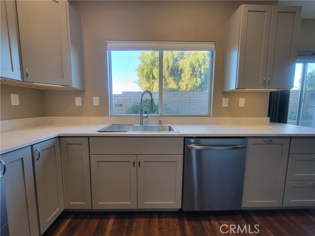 Detail Gallery Image 7 of 25 For 26332 Saint David St, Loma Linda,  CA 92354 - 4 Beds | 2/1 Baths