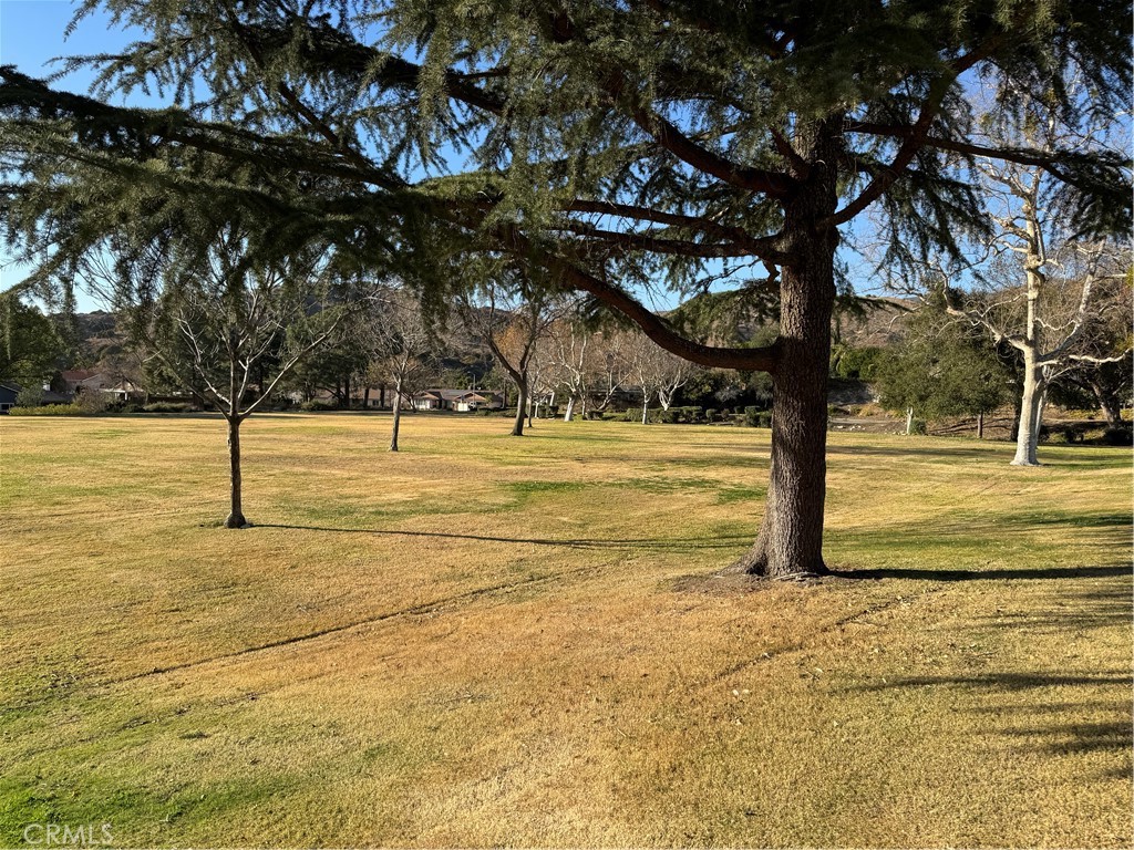 https://media.crmls.org/medias/3b2bb29a-2c76-4fce-915a-dfd7fae4c57c.jpg?preset=X-Large