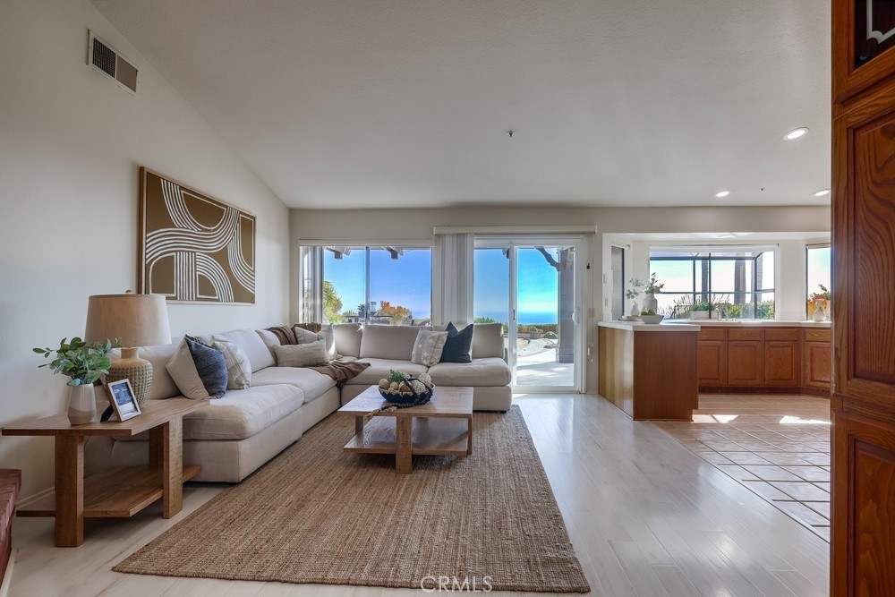 MLS #OC25265308 image #14