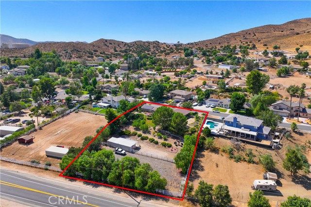 4 Bed Home for Sale in Acton, California