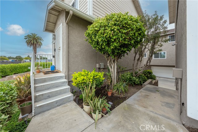 Detail Gallery Image 4 of 44 For 15069 Mulberry Dr, Whittier,  CA 90604 - 3 Beds | 3 Baths