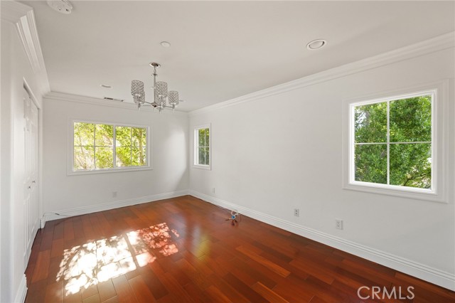 Detail Gallery Image 35 of 55 For 7370 Chantilly Ln, Tujunga,  CA 91042 - 6 Beds | 4 Baths