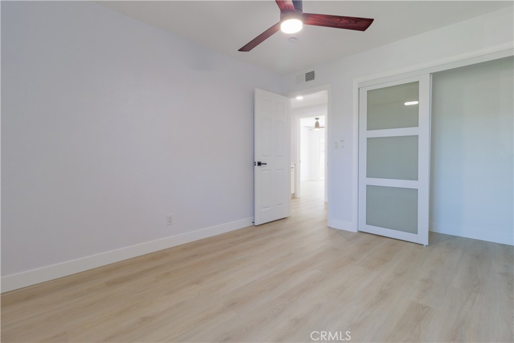 https://media.crmls.org/medias/3b2e0400-5e1b-4b16-9b1d-5455cda85cd3.jpg?preset=X-Large