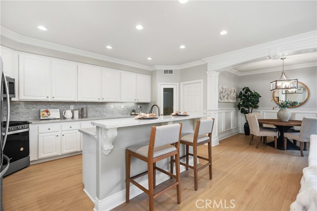 Detail Gallery Image 8 of 48 For 22 Apple Valley, Irvine,  CA 92602 - 4 Beds | 2/1 Baths