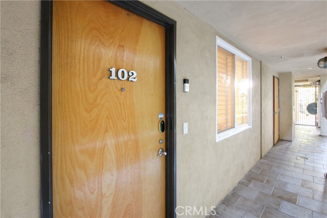 Detail Gallery Image 32 of 33 For 11824 Darlington Ave #102,  Los Angeles,  CA 90049 - 3 Beds | 2/1 Baths