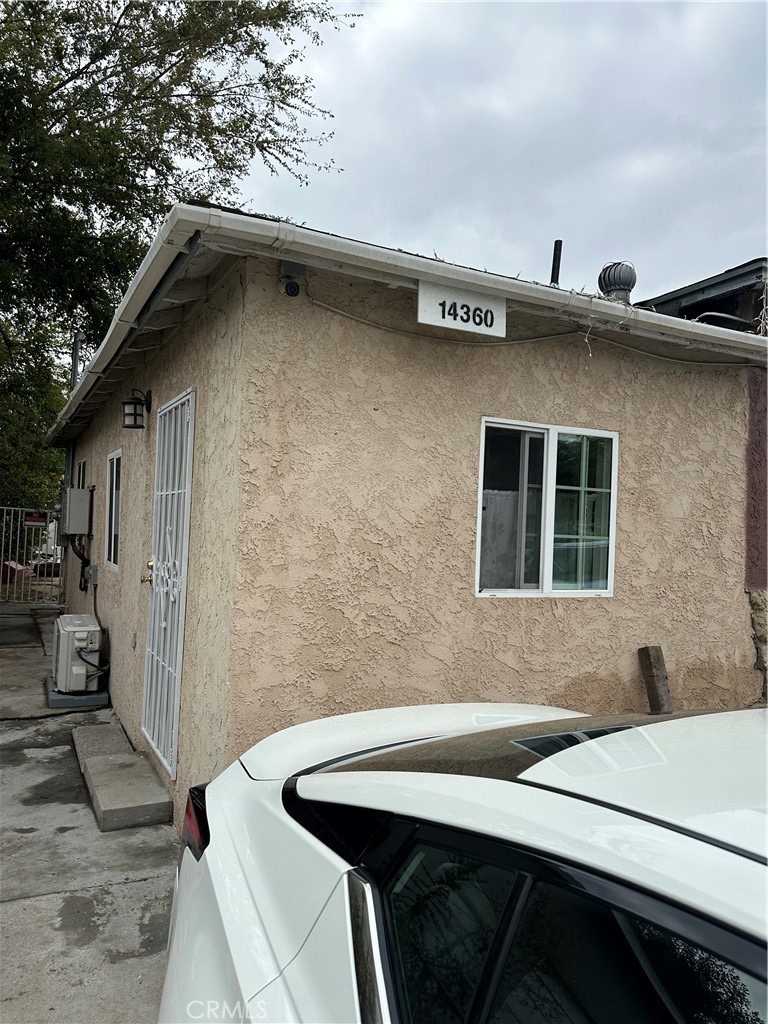 14362 Lorne