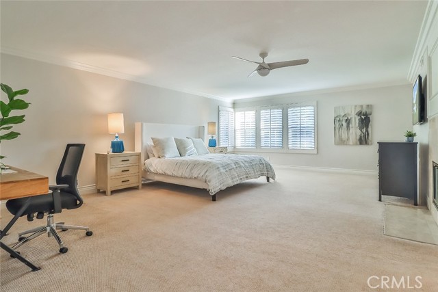 3220 Versaille Court, Thousand Oaks CA: https://media.crmls.org/medias/3b32072d-ee73-420d-89ce-ff9684b58b59.jpg