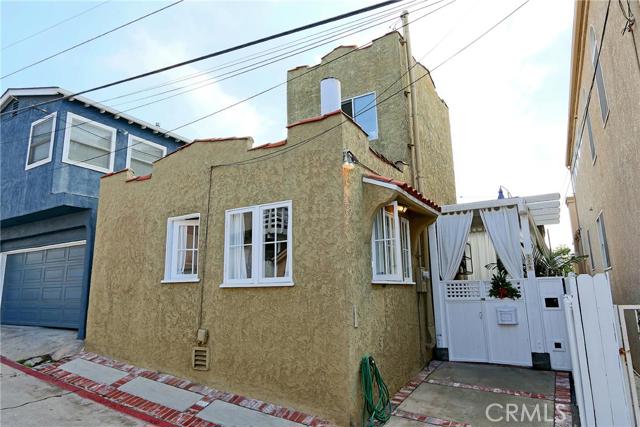 228 28th Court, Hermosa Beach, California 90254, 1 Bedroom Bedrooms, ,1 BathroomBathrooms,Residential,Sold,28th,SB15214649