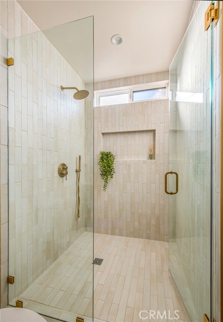Detail Gallery Image 20 of 20 For 5125 Meridian St, Los Angeles,  CA 90042 - 3 Beds | 2 Baths