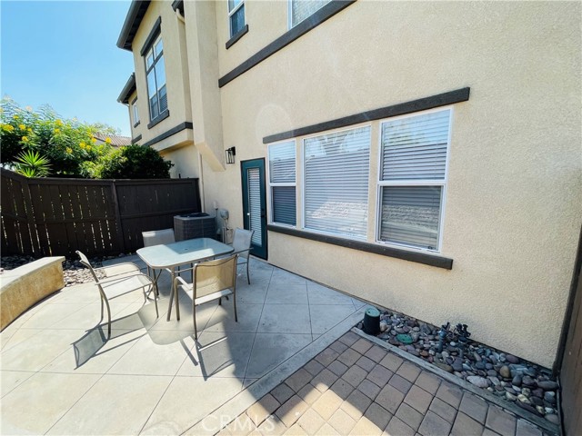 649 Sumner Way, Oceanside CA: https://media.crmls.org/medias/3b336043-00b3-46fc-a7e5-b42c2bef48fb.jpg