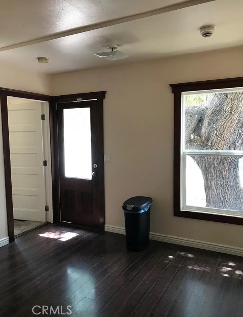 Eat in kitchen area and door to backyard.