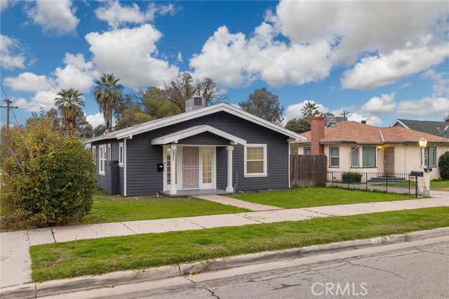 Detail Gallery Image 4 of 41 For 531 Quincy St, Bakersfield,  CA 93305 - 2 Beds | 1 Baths