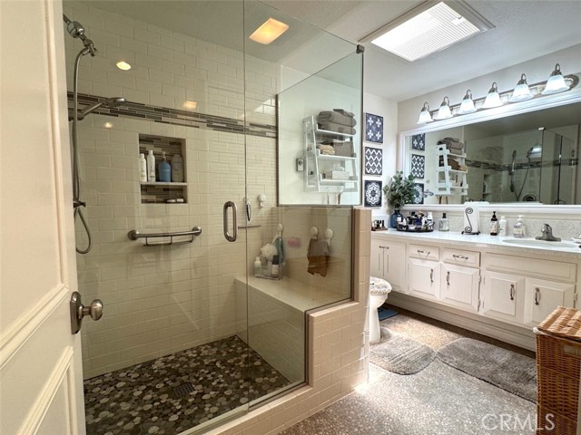 1664 Thunderbird Drive, Seal Beach CA: https://media.crmls.org/medias/3b355903-1df2-4654-8876-e705856589b6.jpg