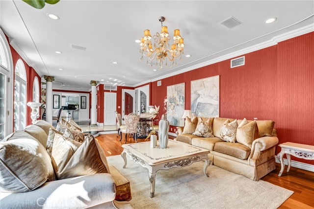 Detail Gallery Image 12 of 56 For 2290 Lombardy, San Marino,  CA 91108 - 5 Beds | 5 Baths