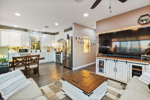 Detail Gallery Image 11 of 41 For 1134 Villa Calimesa Ln #58,  Calimesa,  CA 92320 - 3 Beds | 2 Baths