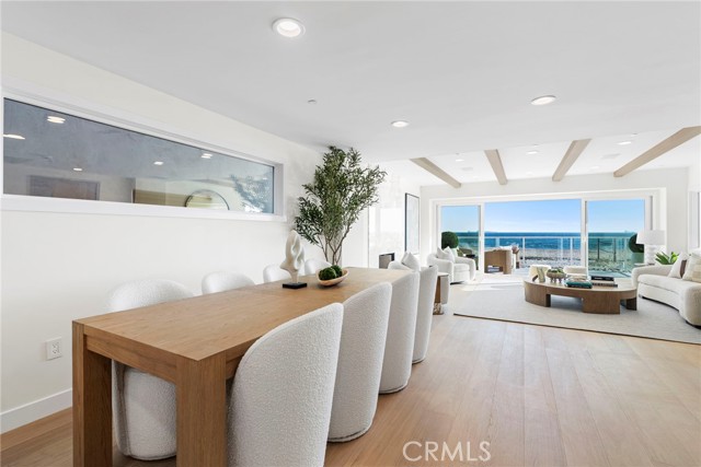 105 A Surfside Avenue, Surfside CA: https://media.crmls.org/medias/3b35c04a-e53d-45bc-832a-a0c30aac0104.jpg