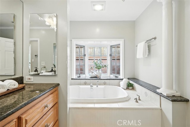 535 Panama Avenue, Long Beach CA: https://media.crmls.org/medias/3b3613e8-93ae-4a2b-866a-87878aa72b79.jpg