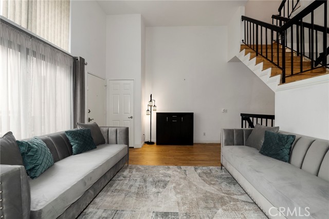 1939 Huntington Drive, Duarte CA: https://media.crmls.org/medias/3b36551a-d893-456e-bb66-a014f4f3a869.jpg