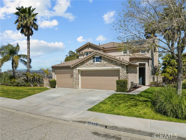 Photo of 17919 Oriole Court, Canyon Country, CA 91387