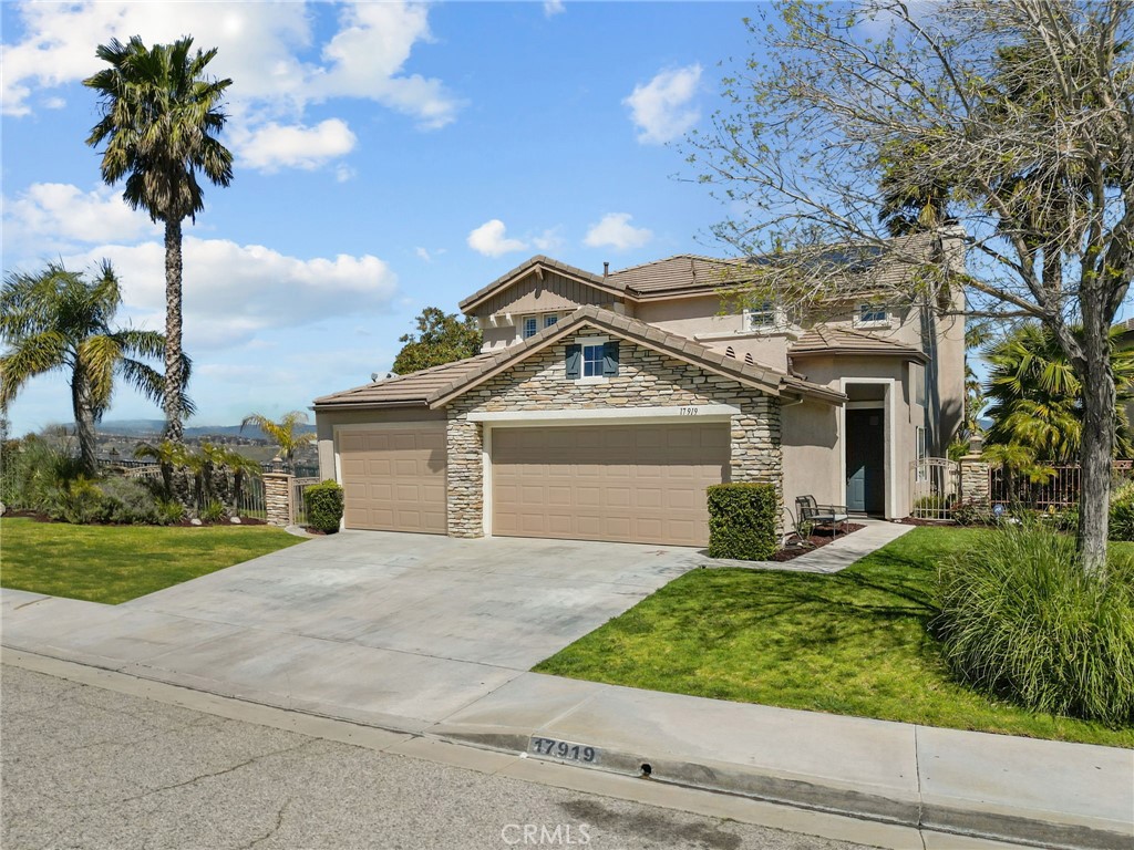 17919 Oriole Court, Canyon Country, CA 91387