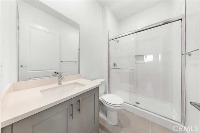 129 Great Park Blvd, Irvine CA: https://media.crmls.org/medias/3b366c16-b100-4a2d-b7f7-c38a58587abc.jpg