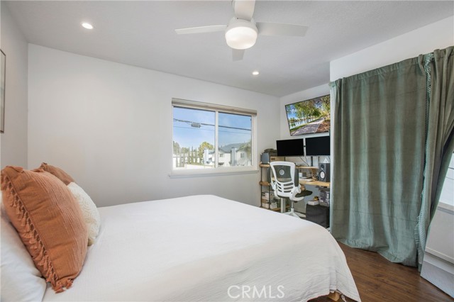 Detail Gallery Image 9 of 17 For 4698 Heil Ave 23c,  Huntington Beach,  CA 92649 - 2 Beds | 1/1 Baths