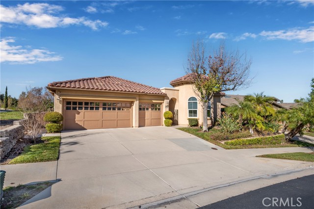 Detail Gallery Image 2 of 36 For 9152 Reserve, Corona,  CA 92883 - 2 Beds | 2/1 Baths