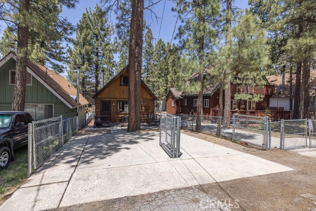 Detail Gallery Image 33 of 35 For 435 W Sherwood Bld, Big Bear City,  CA 92314 - 3 Beds | 1 Baths