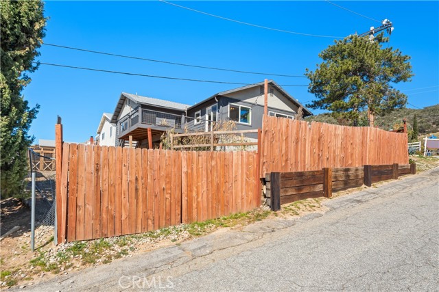 Detail Gallery Image 4 of 34 For 14802 Sunnydale, Lake Hughes,  CA 93532 - 3 Beds | 2 Baths