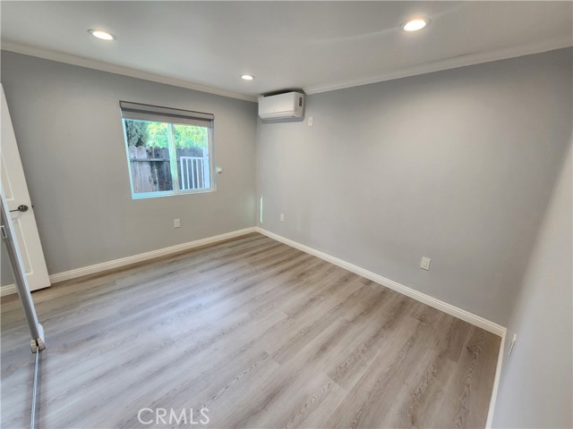 Detail Gallery Image 10 of 13 For 21217 De La Guerra St #B,  Woodland Hills,  CA 91364 - 1 Beds | 1 Baths