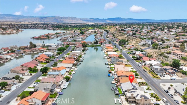 13699 Spring Valley Parkway, Victorville CA: https://media.crmls.org/medias/3b39ea5e-2165-4933-a8f1-73ee114cfbe0.jpg