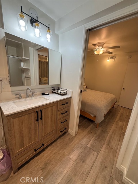 Detail Gallery Image 13 of 22 For 6947 Trolleyway, Playa Del Rey,  CA 90293 - 3 Beds | 2 Baths