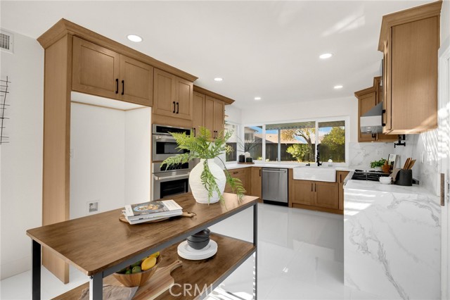 4041 Bycroft, Yorba Linda CA: https://media.crmls.org/medias/3b3ad66c-0612-4678-8d67-de7887ac5dc8.jpg