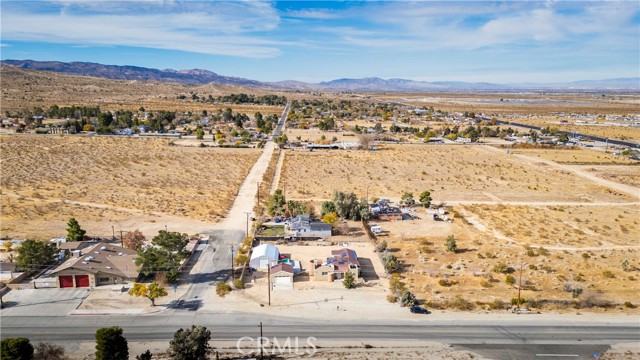 Detail Gallery Image 4 of 30 For 34005 Longview Rd, Pearblossom,  CA 93553 - 4 Beds | 2 Baths