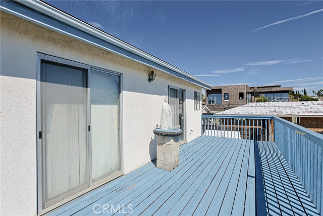 Image 20 of 26 For 4627 Huron Avenue