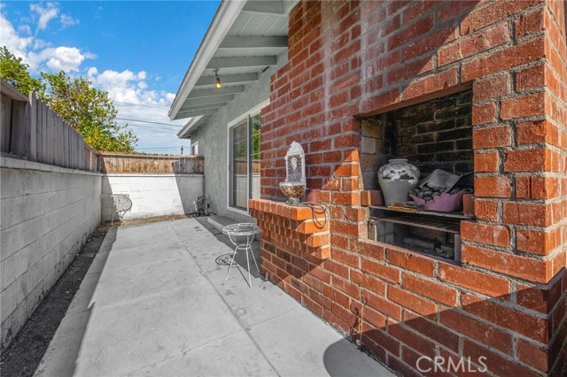 Detail Gallery Image 17 of 18 For 1524 W Valencia Dr, Fullerton,  CA 92833 - 4 Beds | 2 Baths