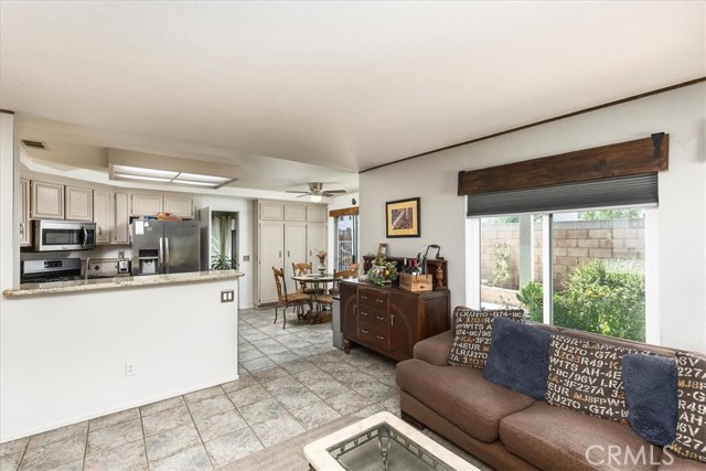 31488 Hallwood Court, Menifee CA: https://media.crmls.org/medias/3b3c352d-8cb2-4650-9e1e-dc70b94decf7.jpg