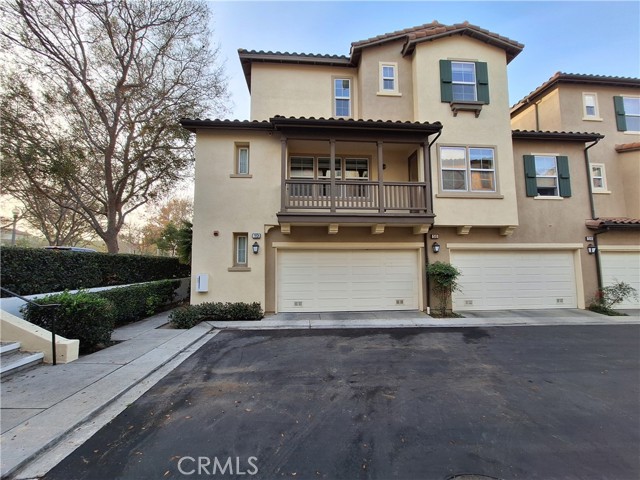 Detail Gallery Image 2 of 19 For 19 Perennial, Irvine,  CA 92603 - 2 Beds | 2/1 Baths