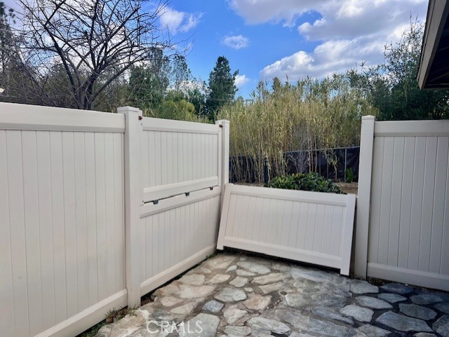 28512 Conejo View Drive, Agoura Hills CA: https://media.crmls.org/medias/3b3cbc45-af01-4d2b-8eac-f50aec993d92.jpg